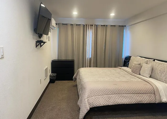 Castle Rock Hotel 5*